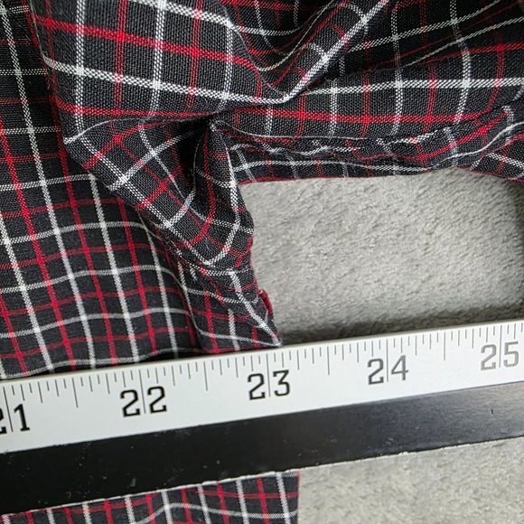 Mens Chaps Red & Black Plaid Shirt Classic Fit Long Sleeve Button Down Size M - Picture 7 of 9